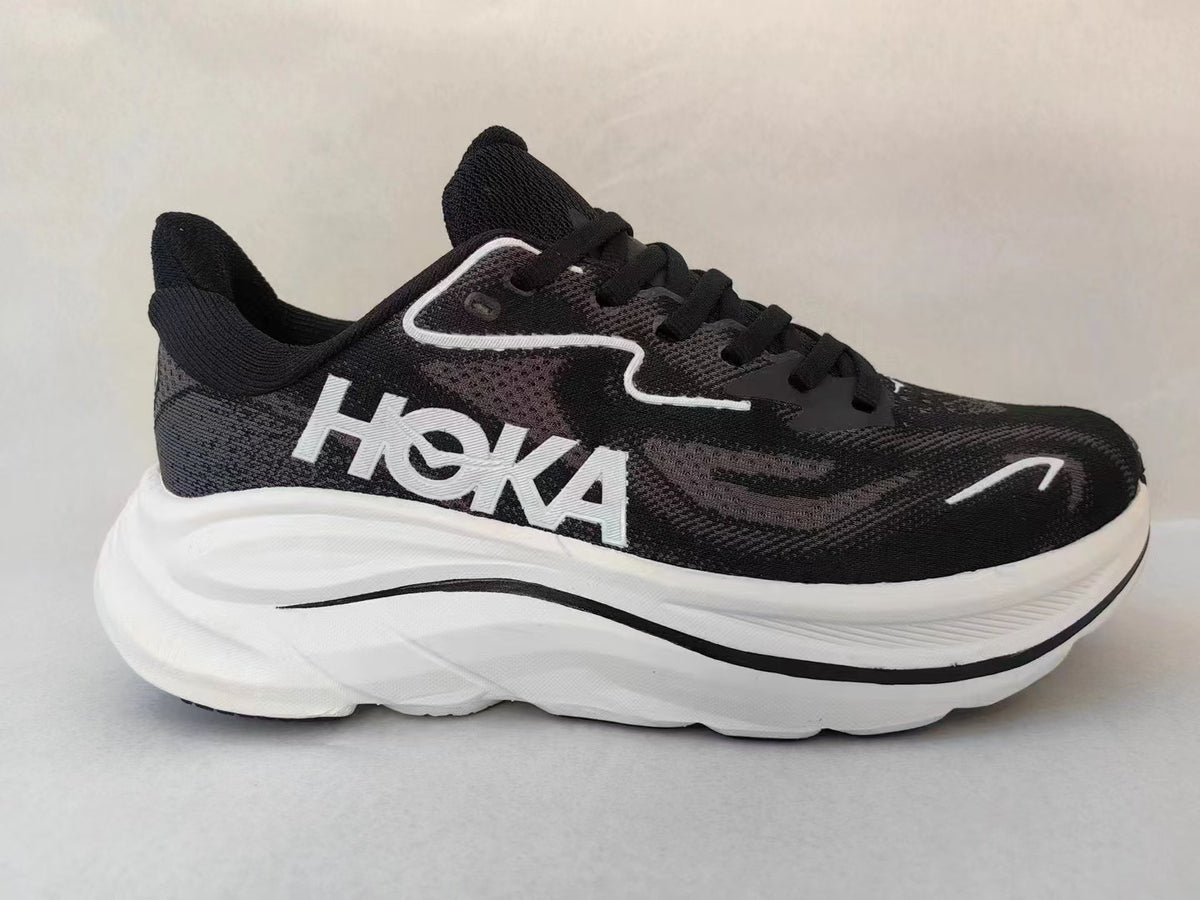 HOKA Clifton 10 Black/White