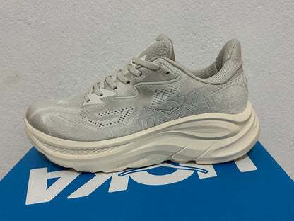 HOKA Clifton 10 Beige